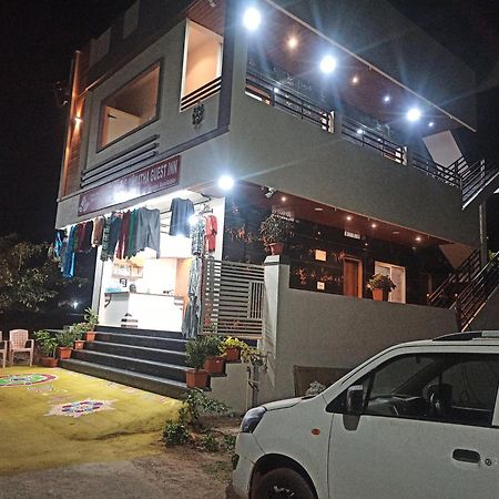 Mamatha Guest Inn Hampi Bagian luar foto