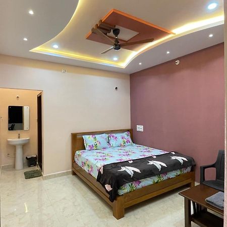 Mamatha Guest Inn Hampi Bagian luar foto