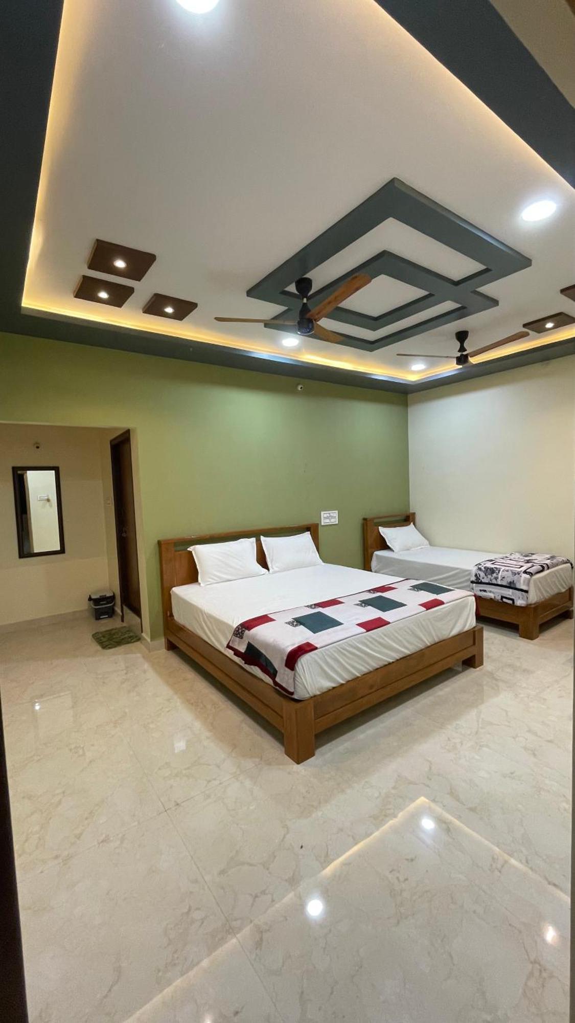 Mamatha Guest Inn Hampi Bagian luar foto