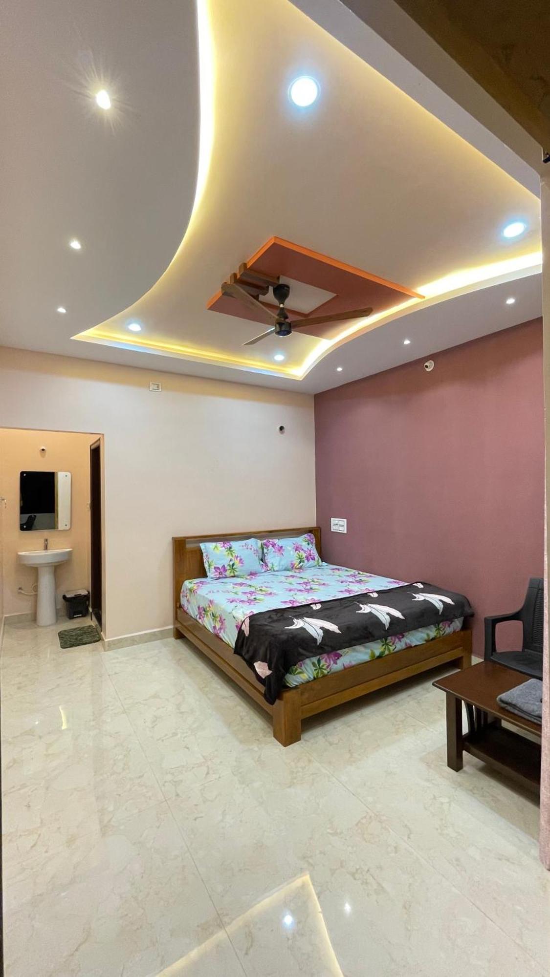 Mamatha Guest Inn Hampi Bagian luar foto